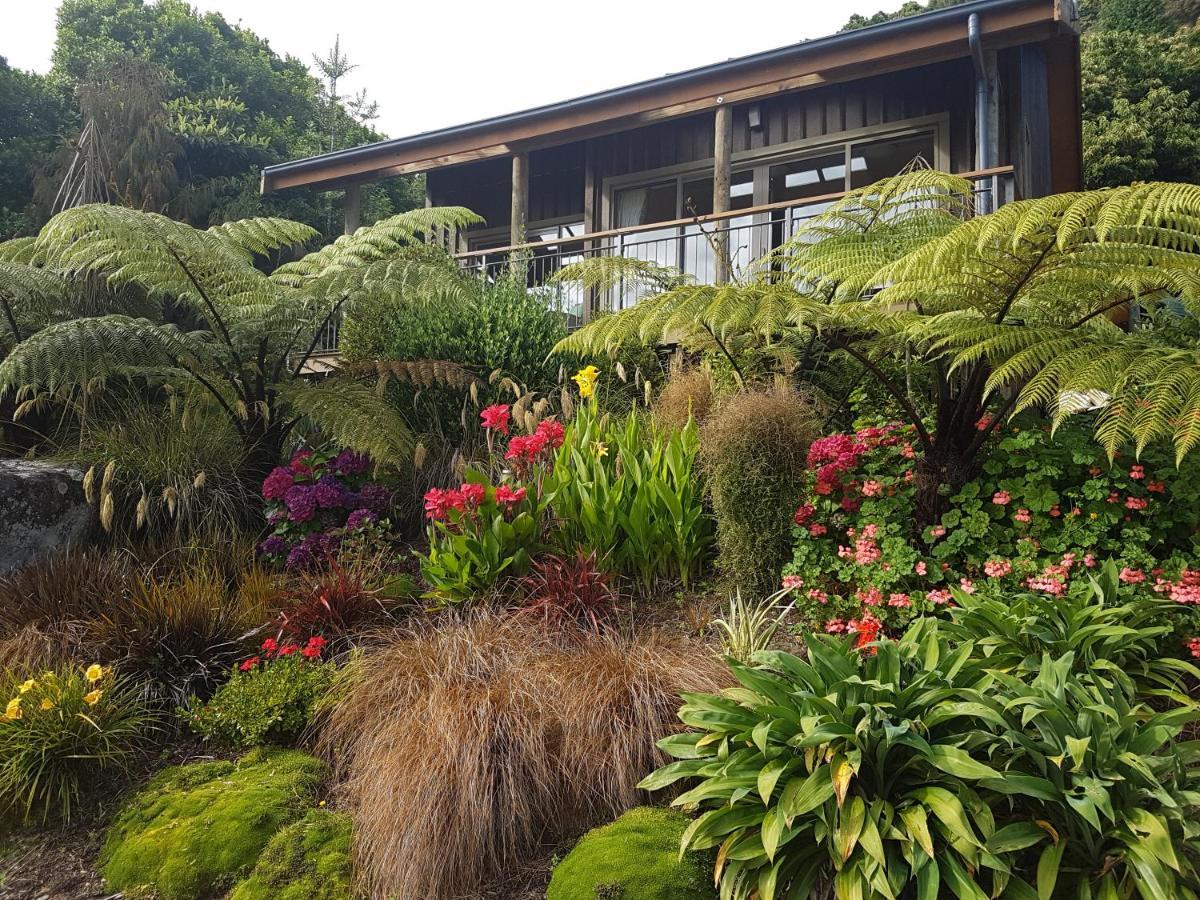 Riverstone Retreat Karamea Exterior foto