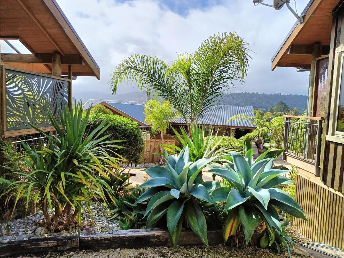 Riverstone Retreat Karamea Exterior foto